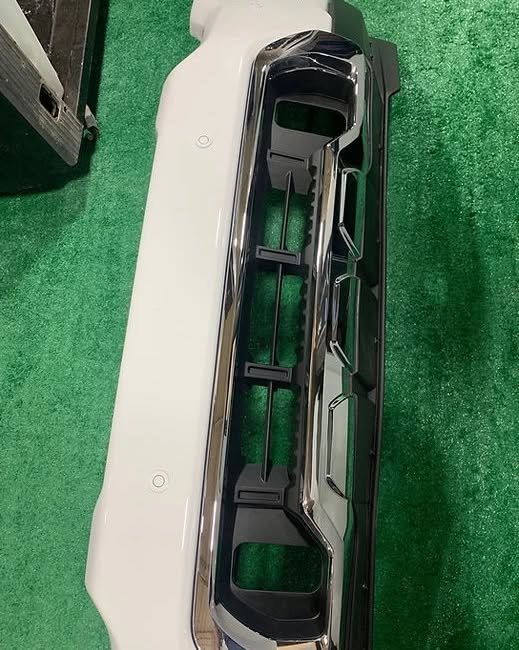 2020-2023 GMC Sierra Denali 2500HD/3500HD Front Bumper for Sale - Image 6