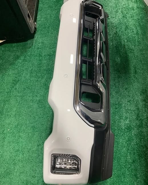2020-2023 GMC Sierra Denali 2500HD/3500HD Front Bumper for Sale - Image 5